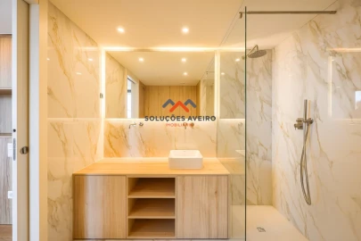 Apartamento T3 para Venda em Glória e Vera Cruz