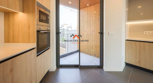 Apartamento T3 para Venda em Glória e Vera Cruz