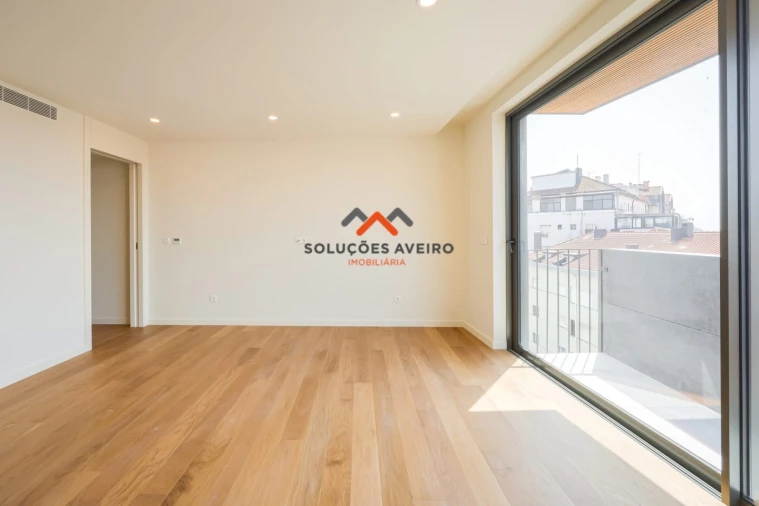 Apartamento T3 para Venda em Glória e Vera Cruz Foto 26