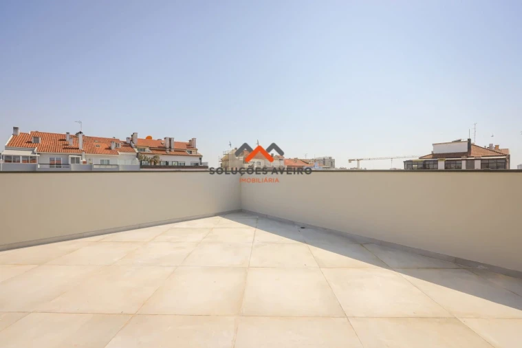 Apartamento T3 para Venda em Glória e Vera Cruz Foto 42