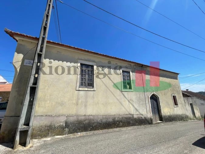 Moradia T2 para Venda em Rio Maior Foto 2