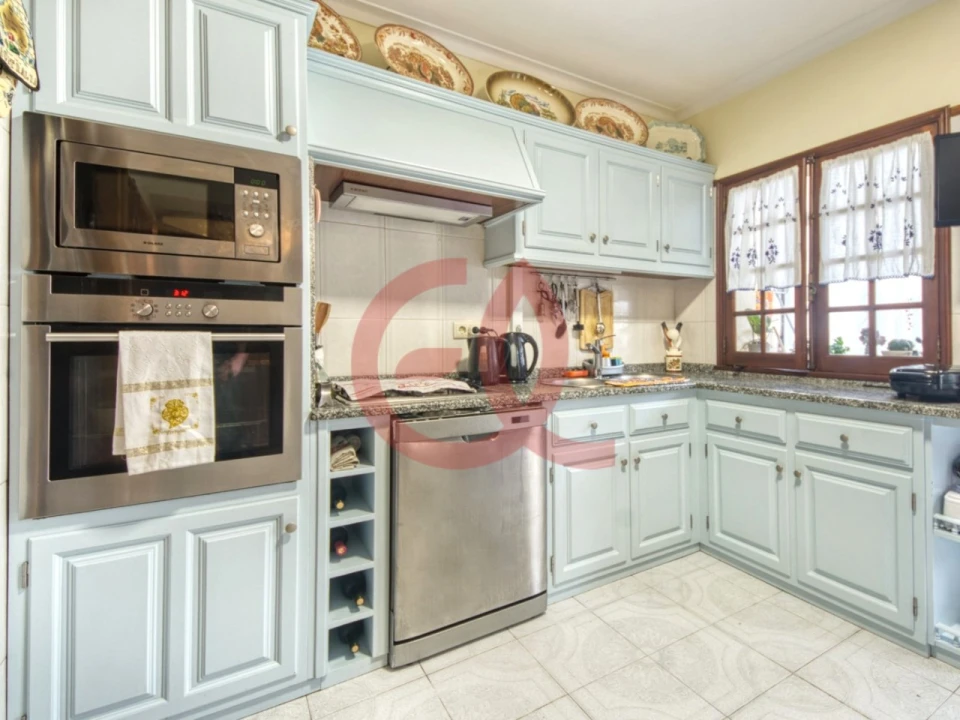 Moradia T4 para Venda em Vila Nova de Anha Foto 7