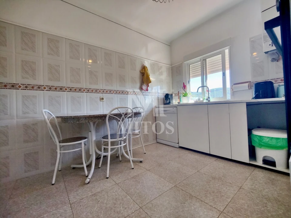 Moradia T3 para Venda em Covas Foto 4