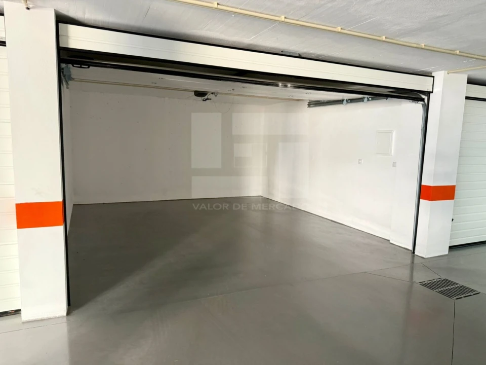 Apartamento T4 para Venda em Repeses e São Salvador Foto 28