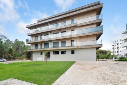Apartamento T4 para Venda em Repeses e São Salvador