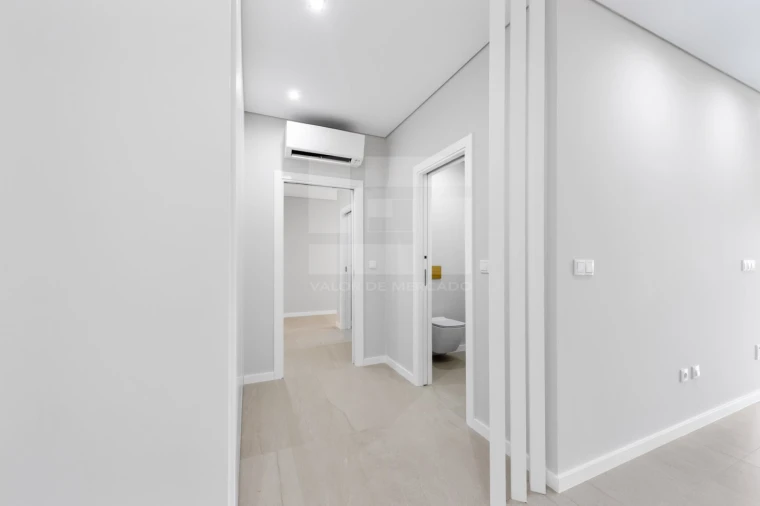 Apartamento T4 para Venda em Repeses e São Salvador Foto 11