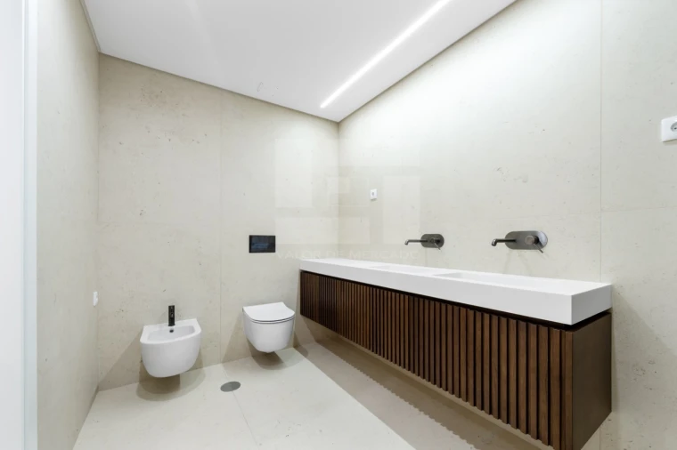 Apartamento T4 para Venda em Repeses e São Salvador Foto 17