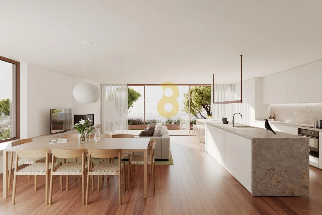 Moradia T4 para Venda em Madalena Foto 1