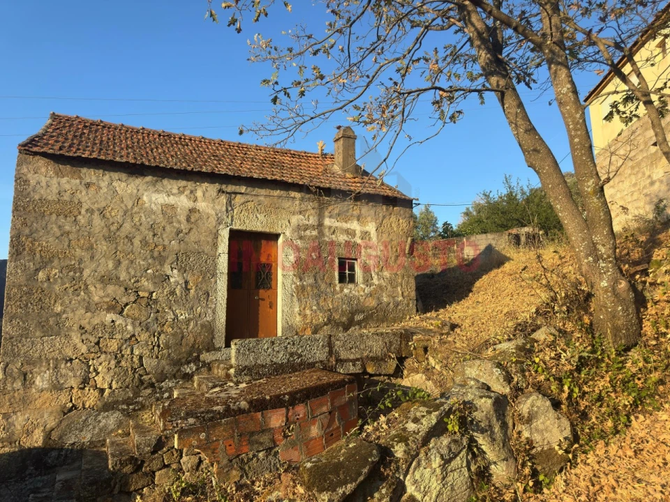 Moradia T3 para Venda em Sortelha Foto 12