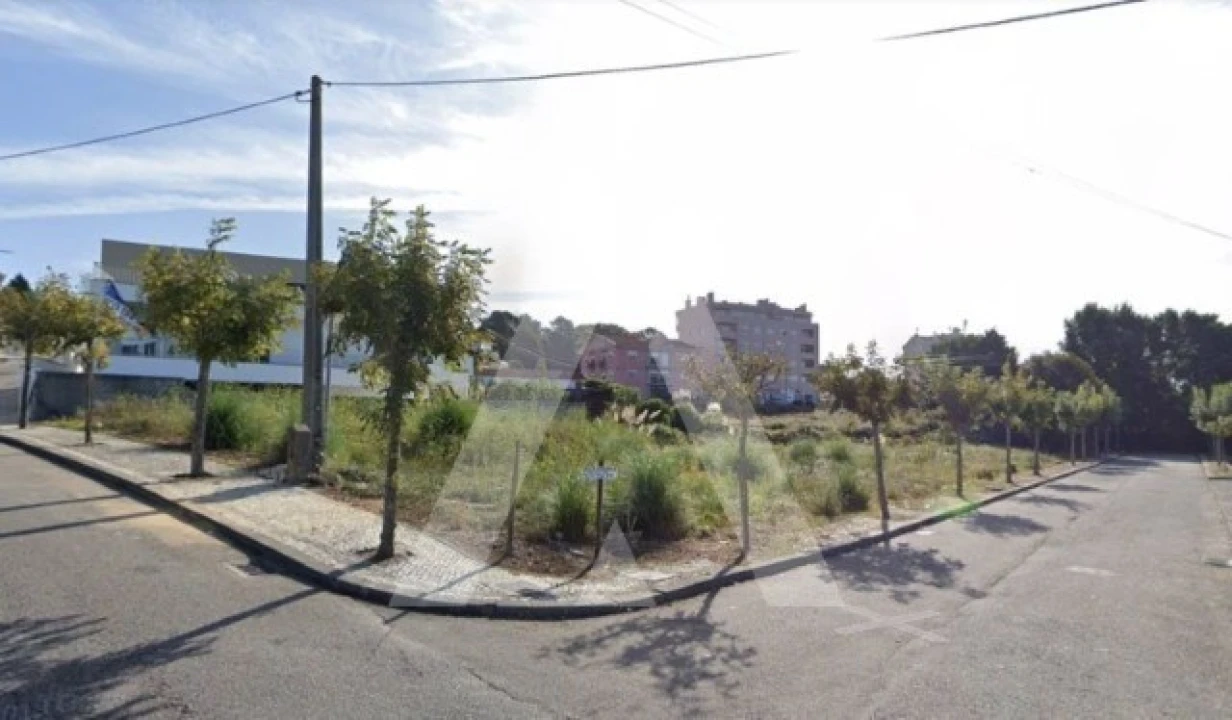 Terreno para Venda em São João da Madeira Foto 18