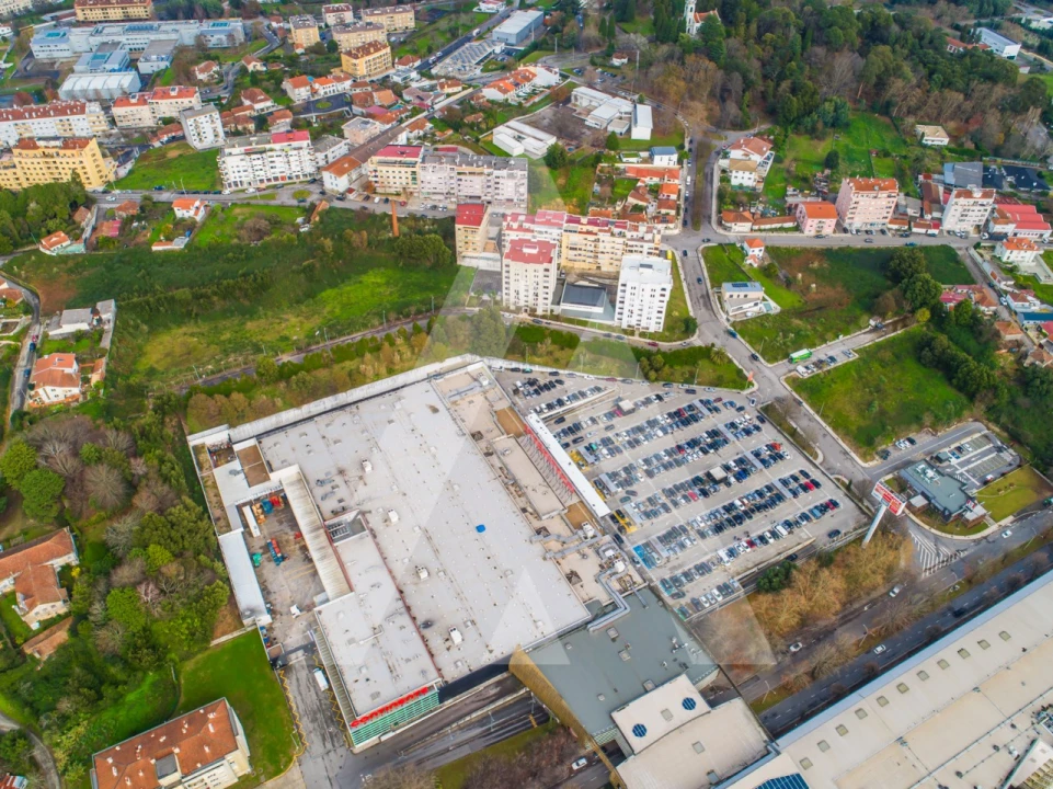 Terreno para Venda em São João da Madeira Foto 18