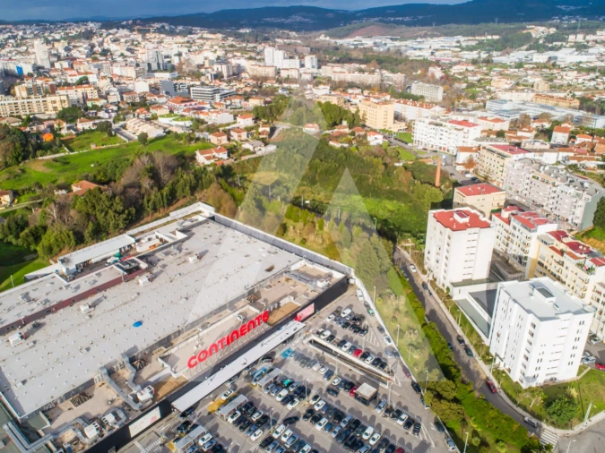 Terreno para Venda em São João da Madeira Foto 6