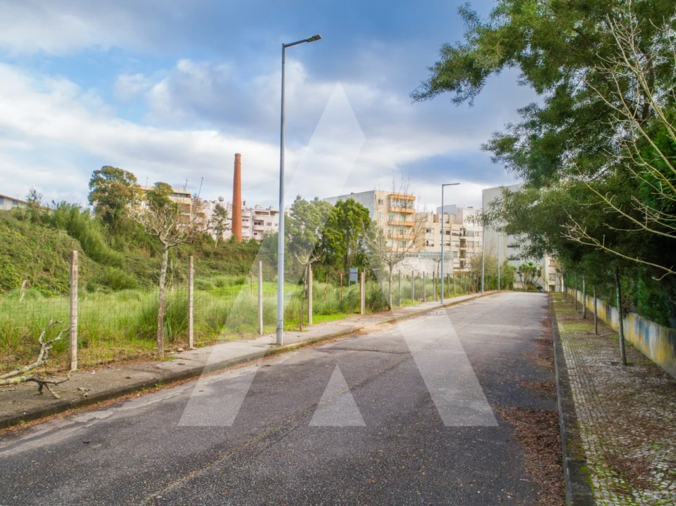 Terreno para Venda em São João da Madeira Foto 19