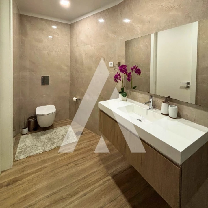 Moradia T4 para Venda em Esqueiros, Nevogilde e Travassós Foto 41