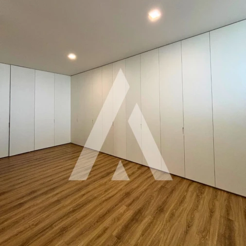 Moradia T4 para Venda em Esqueiros, Nevogilde e Travassós Foto 21