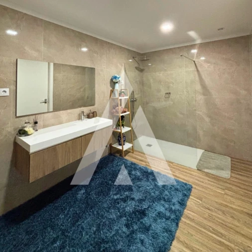 Moradia T4 para Venda em Esqueiros, Nevogilde e Travassós Foto 39