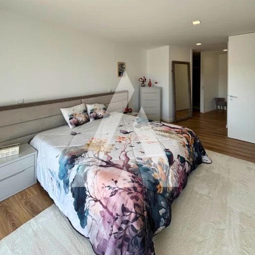 Moradia T4 para Venda em Esqueiros, Nevogilde e Travassós Foto 23