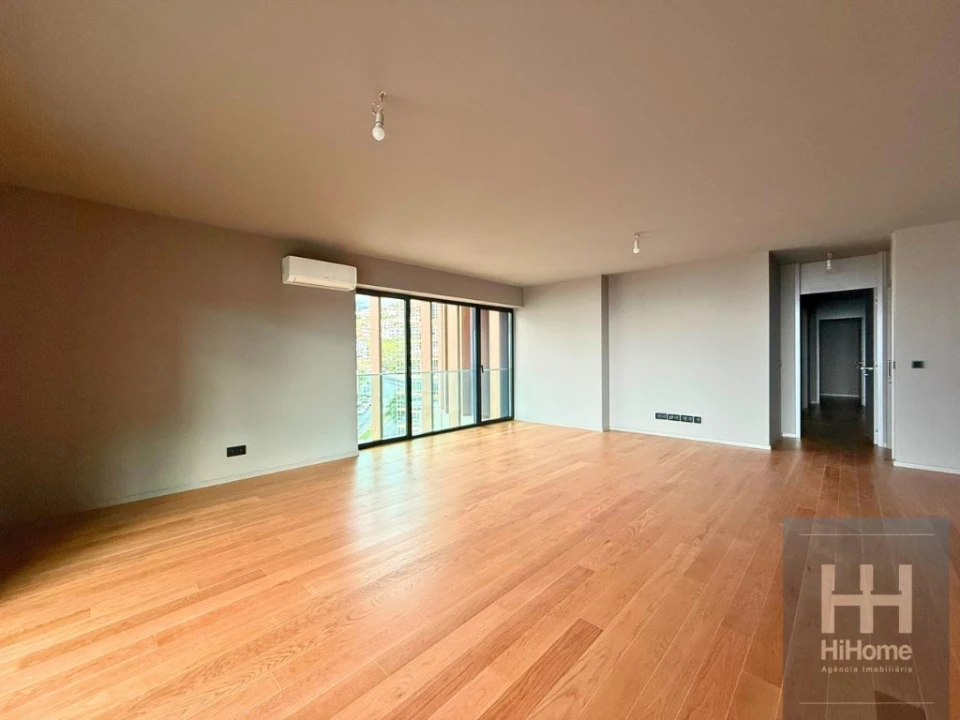 Apartamento T3 para Venda em São Martinho Foto 9