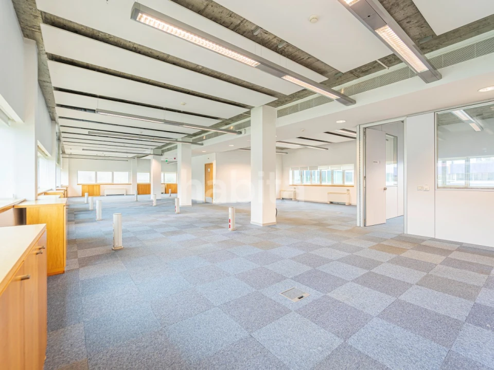 Escritório para Arrendamento em Carnaxide e Queijas Foto 1