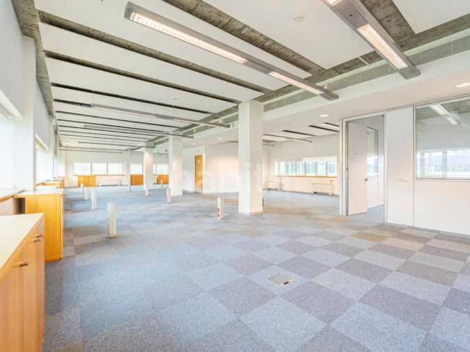 Escritório para Arrendamento em Carnaxide e Queijas Foto 1