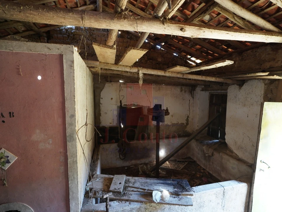 Moradia para Venda em A dos Negros Foto 26