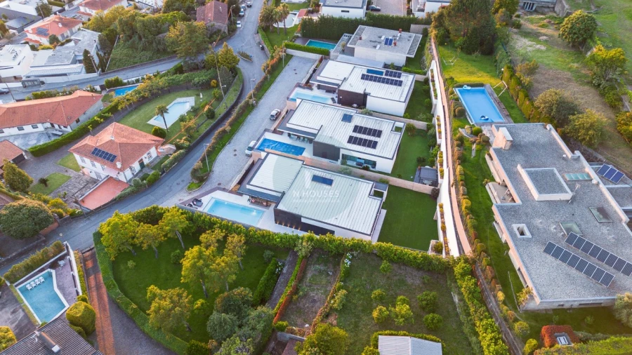 Moradia T4 para Venda em Nogueiró e Tenões Foto 6