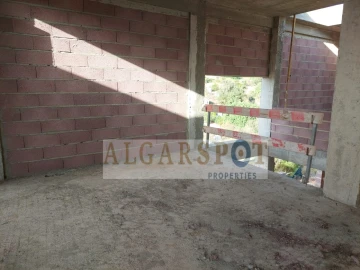 Moradia T3 para Venda em Loule (São Clemente)