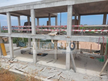 Moradia T3 para Venda em Loule (São Clemente)