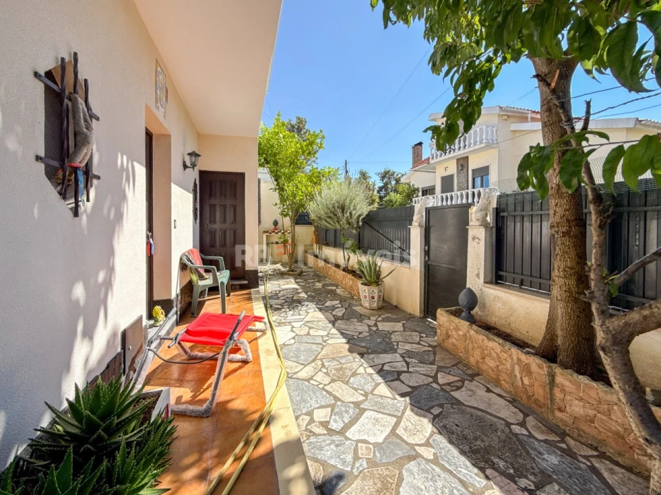 Moradia T3 para Venda em Nossa Sra de Fatima Foto 55