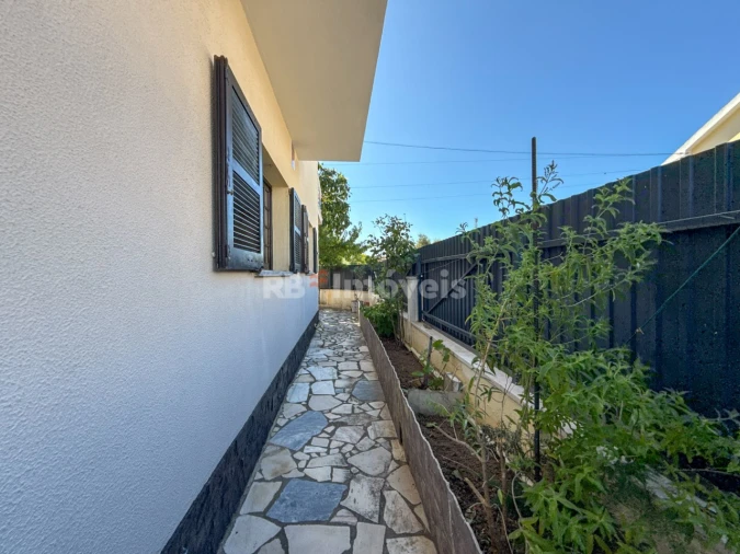 Moradia T3 para Venda em Nossa Sra de Fatima Foto 56