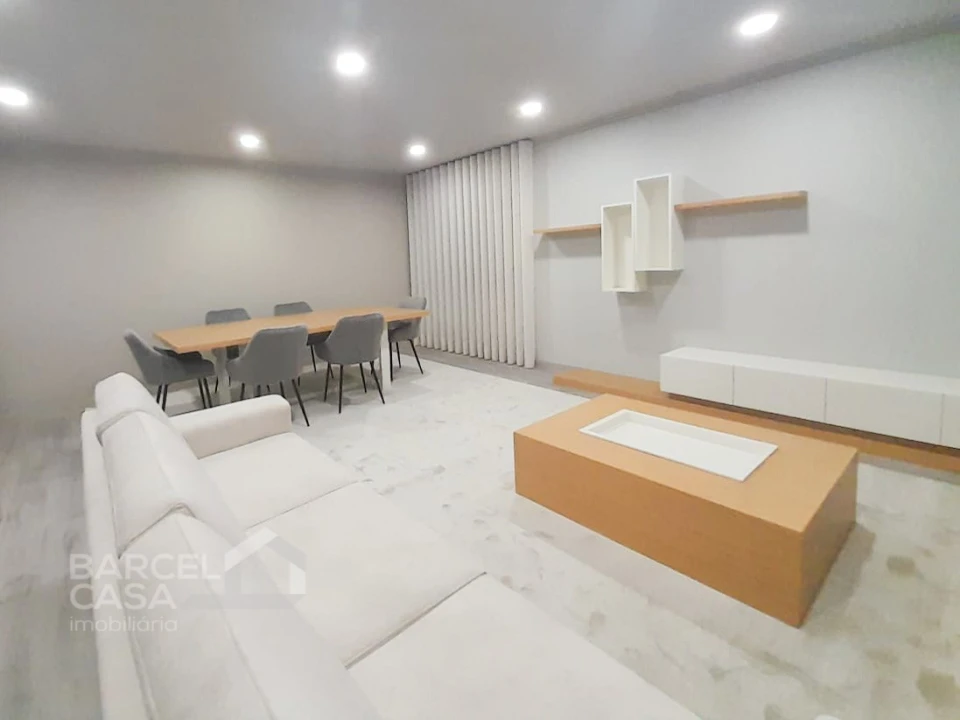 Moradia T5 para Venda em Campo e Tamel (São Pedro Fins) Foto 7