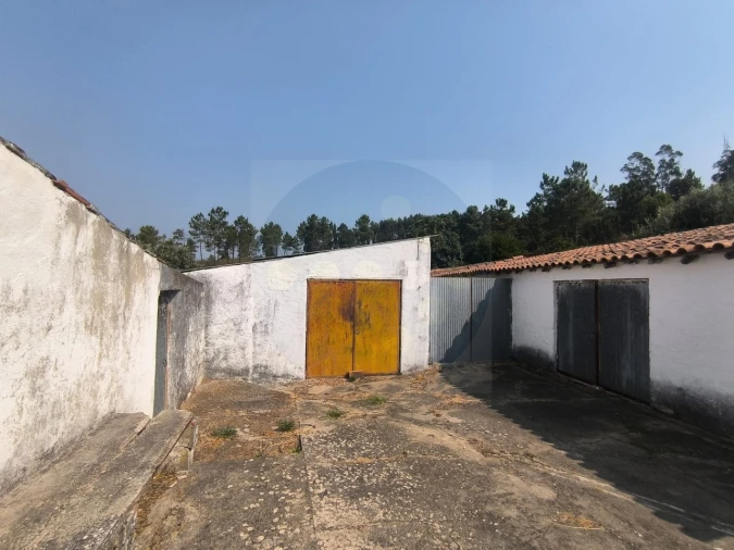 Moradia T4 para Venda em Martinchel Foto 16