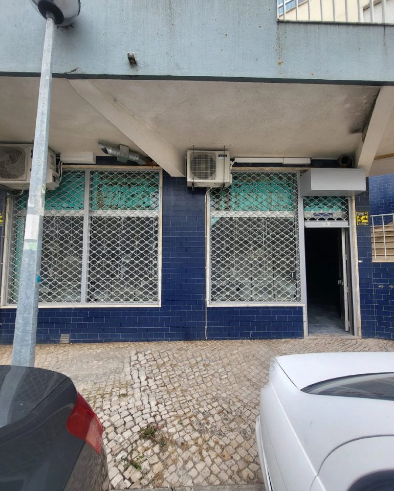 Loja para Venda em Loures Foto 1