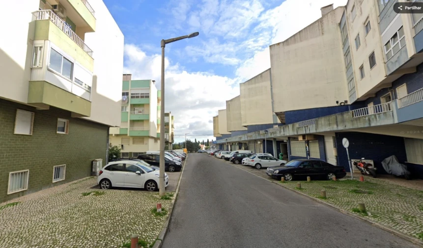 Loja para Venda em Loures Foto 2
