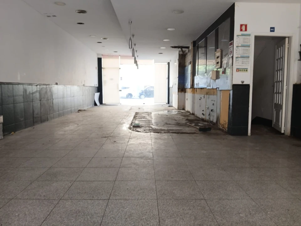 Loja para Venda em Cedofeita, Santo Ildefonso, Sé, Miragaia, São Nicolau e Vitória Foto 2