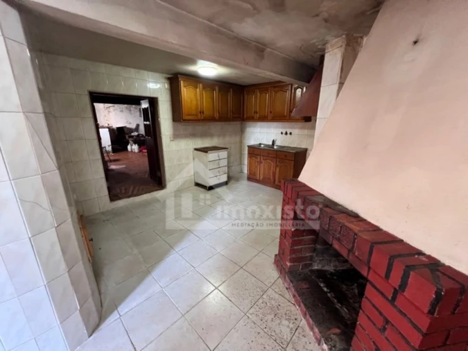 Moradia T2 para Venda em Arega Foto 4