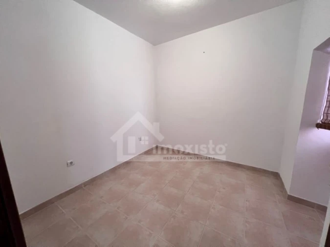 Moradia T2 para Venda em Arega Foto 7