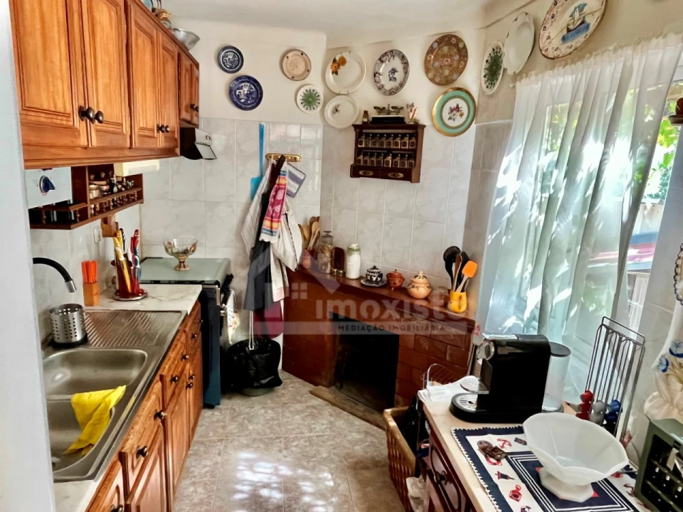 Moradia T4 para Venda em Castanheira de Pêra e Coentral Foto 7