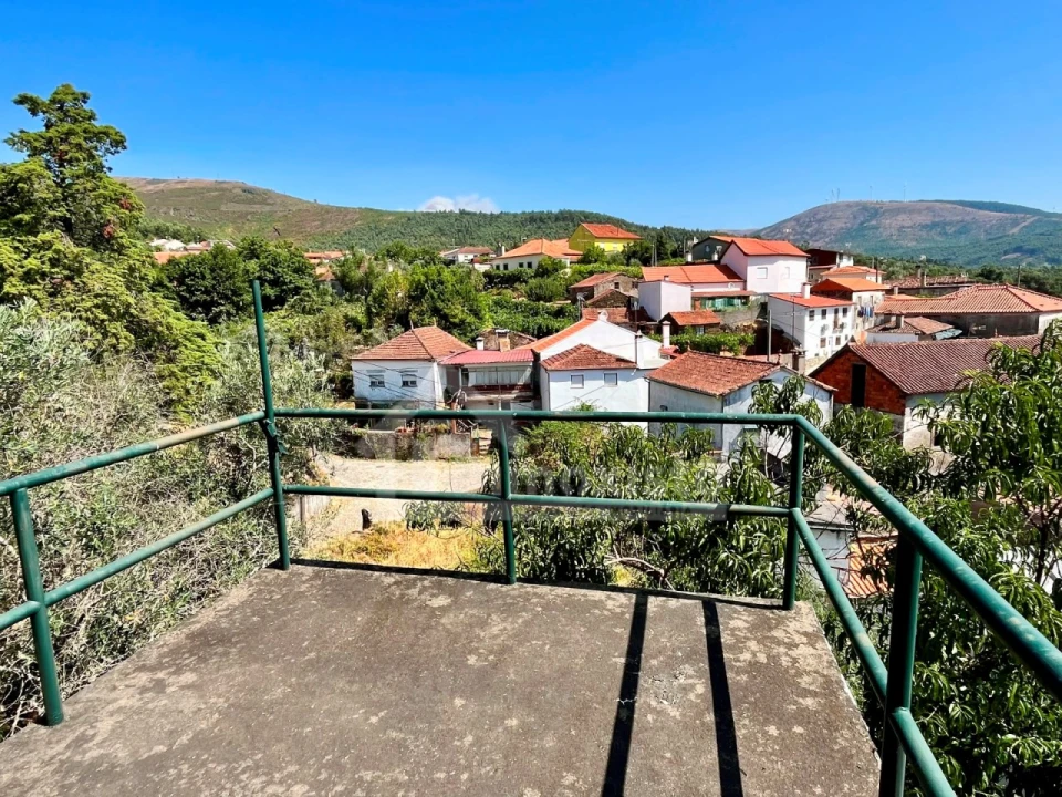 Moradia T4 para Venda em Castanheira de Pêra e Coentral Foto 20