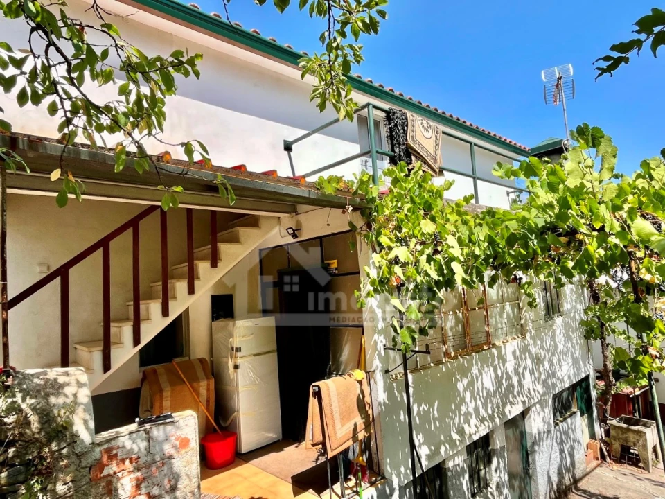 Moradia T4 para Venda em Castanheira de Pêra e Coentral Foto 31