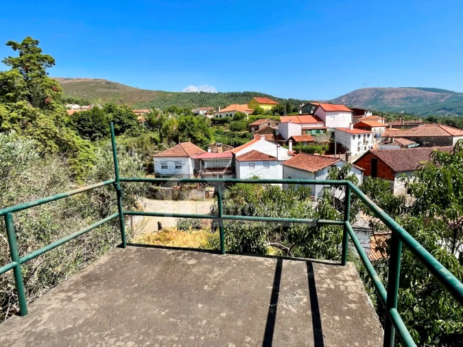 Moradia T4 para Venda em Castanheira de Pêra e Coentral Foto 20