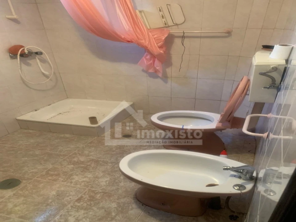 Moradia para Venda em Castanheira de Pêra e Coentral Foto 17