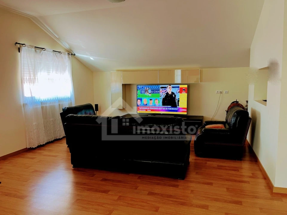 Moradia T5 para Venda em Degracias e Pombalinho Foto 24