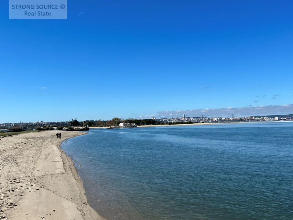 Moradia T3 para Venda em Seixal, Arrentela e Aldeia de Paio Pires Foto 18