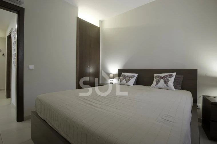 Apartamento T2 para Venda em Portimão Foto 12