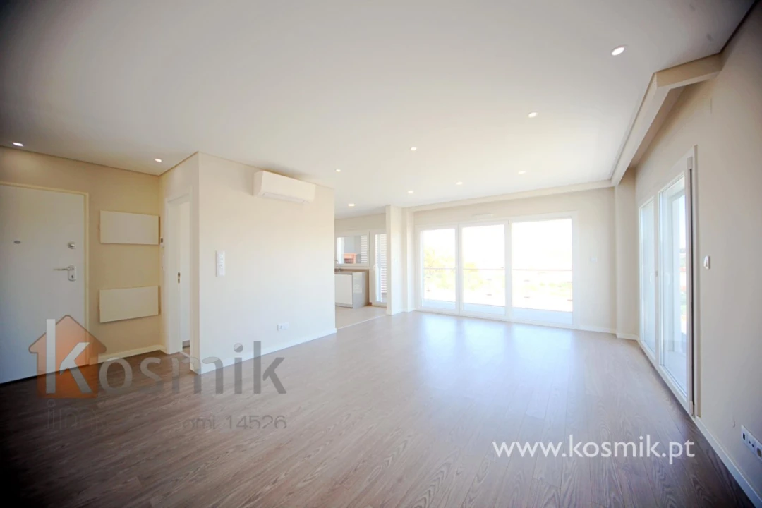 Apartamento T2 para Arrendamento em Póvoa de Santo Adrião e Olival Basto Foto 31