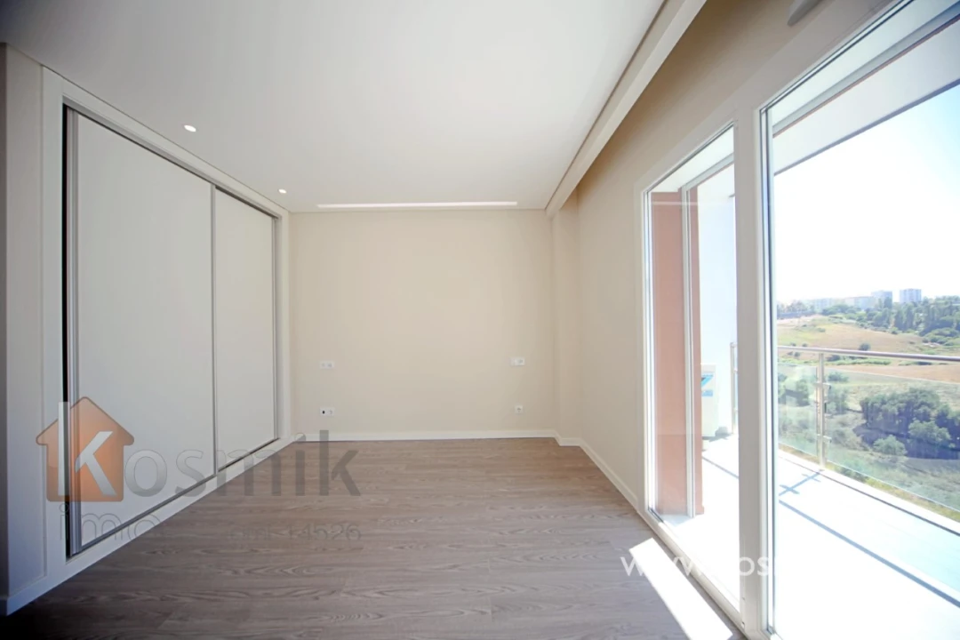 Apartamento T2 para Arrendamento em Póvoa de Santo Adrião e Olival Basto Foto 38