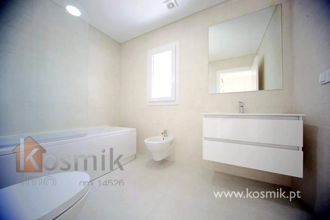 Apartamento T2 para Arrendamento em Póvoa de Santo Adrião e Olival Basto Foto 42