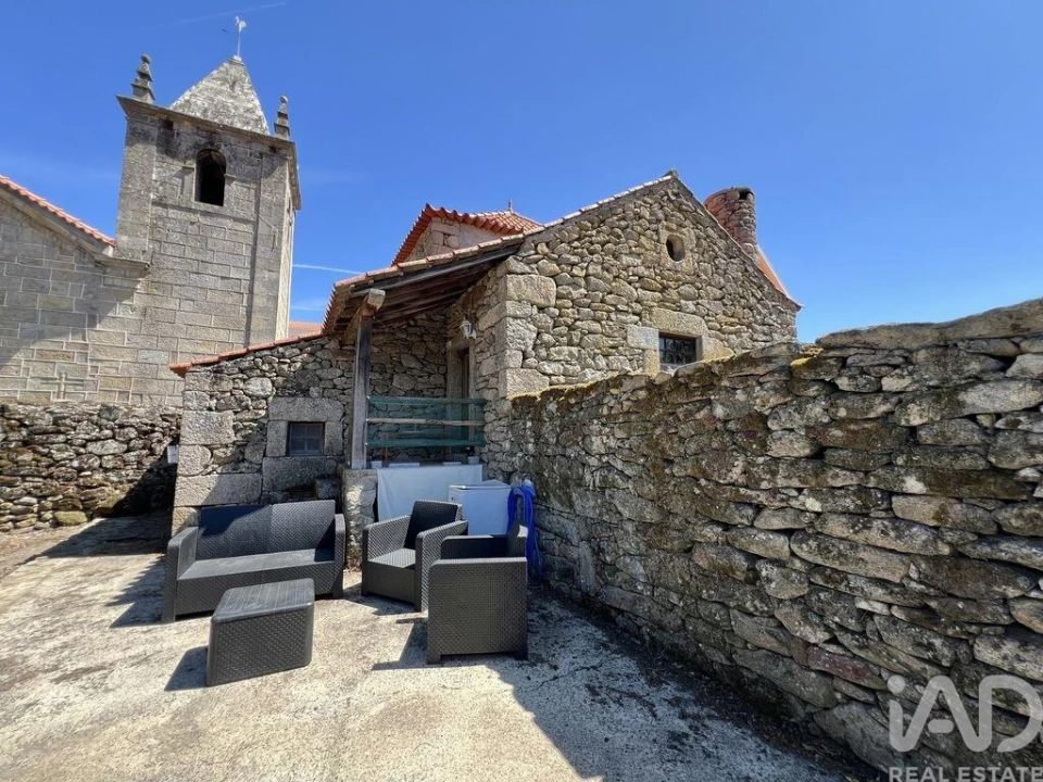 Moradia T3 para Venda em Chosendo Foto 20