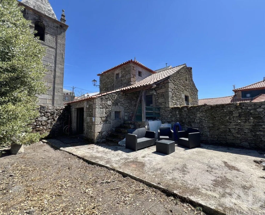 Moradia T3 para Venda em Chosendo Foto 19